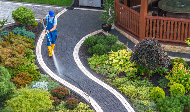 Best Deck Pressure Washing  in Eastport, NY